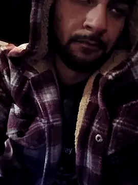 Julians26ne online show from April 2026 01:59:02 PM