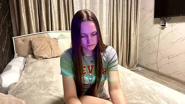 Snapshot of SoSweetGirl chatting on November 2025 01:10:02 PM SoSweetGirl online show from November 2025 01:10:02 PM