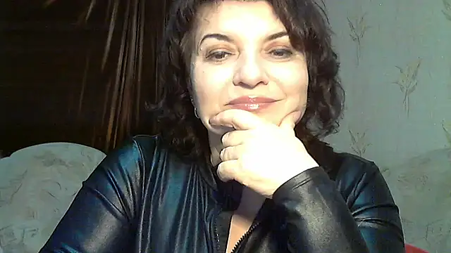 Snapshot of LedyNika chatting on October 2025 06:18:02 PM LedyNika online show from October 2025 06:18:02 PM
