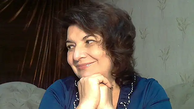 Snapshot of LedyNika chatting on October 2025 08:42:01 PM LedyNika online show from October 2025 08:42:01 PM