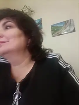 Snapshot of LedyNika chatting on December 2025 09:40:01 AM LedyNika online show from December 2025 09:40:01 AM