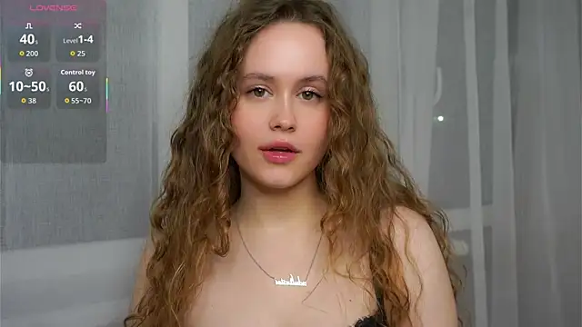 Snapshot of SusannaScholler chatting on December 2025 09:55:02 PM SusannaScholler online show from December 2025 09:55:02 PM