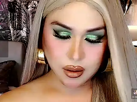 Snapshot of Pukesavurrat chatting on March 2026 05:46:02 AM Pukesavurrat online show from March 2026 05:46:02 AM