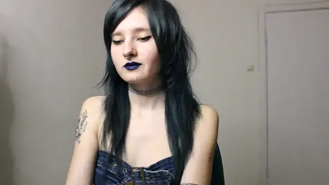 Snapshot of midnightsiren777 chatting on November 2025 09:47:01 PM midnightsiren777 online show from November 2025 09:47:01 PM