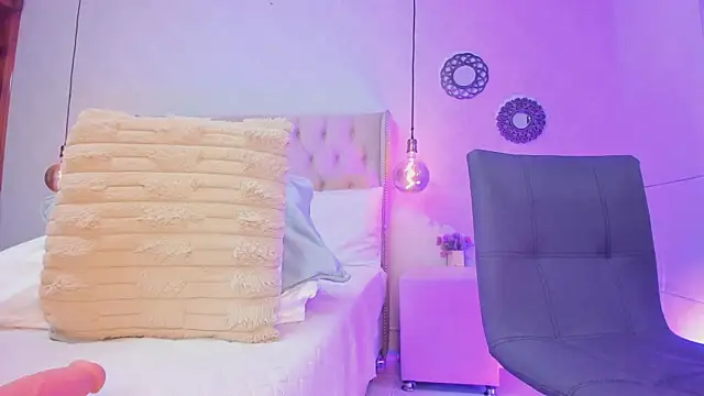 Tatihornyy online show from January 2026 11:23:01 AM