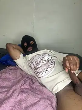 Snapshot of fuckboydud chatting on May 2026 07:29:01 PM fuckboydud online show from May 2026 07:29:01 PM