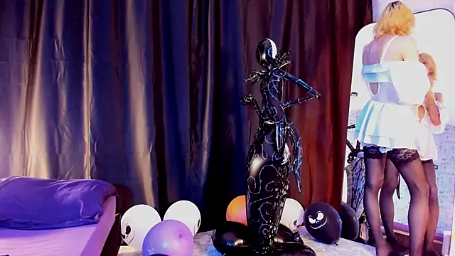 Snapshot of Anjela_Botton chatting on October 2025 07:25:01 PM Anjela Botton online show from October 2025 07:25:01 PM