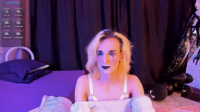 Snapshot of Anjela_Botton chatting on November 2025 07:38:01 PM Anjela Botton online show from November 2025 07:38:01 PM