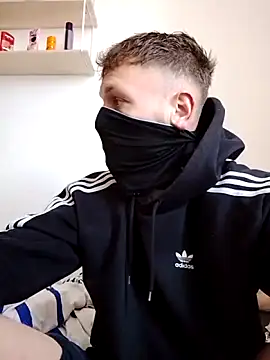 Snapshot of P_E_R_V_I_T_I_N chatting on April 2026 09:46:02 AM P E R V I T I N online show from April 2026 09:46:02 AM