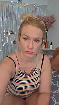 Snapshot of RhondaRump chatting on July 2026 03:27:02 PM RhondaRump online show from July 2026 03:27:02 PM