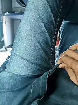 Fit Guy143 online show from September 2025 04:47:01 AM