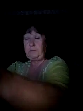 CrystalLime6411 online show from September 2025 09:31:02 PM