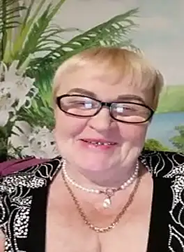 VioletSweet5566 online show from September 2025 06:00:01 PM