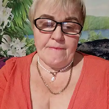 VioletSweet5566 online show from October 2025 04:30:02 PM