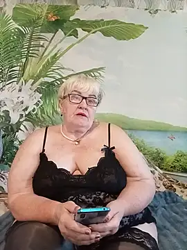 Snapshot of VioletSweet5566 chatting on July 2026 06:06:01 AM VioletSweet5566 online show from July 2026 06:06:01 AM
