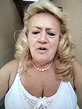 Snapshot of Belladama61 chatting on September 2025 11:32:02 AM Belladama61 online show from September 2025 11:32:02 AM