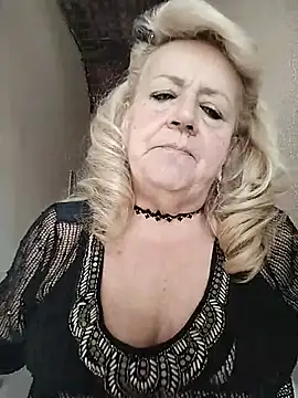 Snapshot of Belladama61 chatting on September 2025 12:21:02 PM Belladama61 online show from September 2025 12:21:02 PM