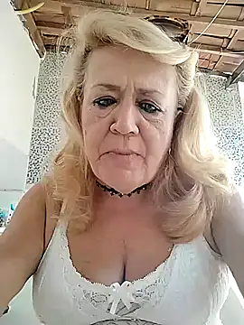 Snapshot of Belladama61 chatting on October 2025 11:11:01 AM Belladama61 online show from October 2025 11:11:01 AM