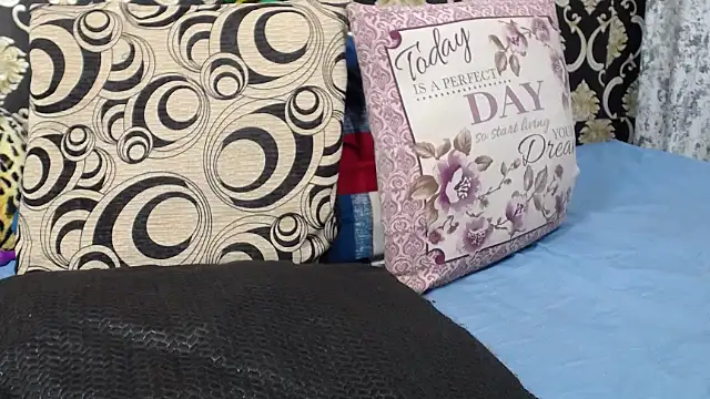 Snapshot of Ozimpho chatting on October 2025 06:51:01 PM Ozimpho online show from October 2025 06:51:01 PM