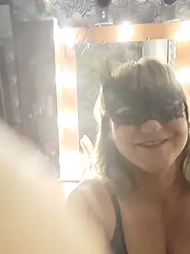 AliceGold5231 online show from October 2025 07:25:02 PM