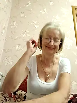 AlikaSwan5821 online show from September 2025 01:55:01 PM