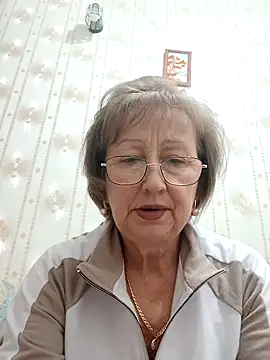 Snapshot of AlikaSwan5821 chatting on December 2025 01:28:01 PM AlikaSwan5821 online show from December 2025 01:28:01 PM