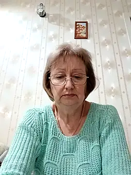Snapshot of AlikaSwan5821 chatting on February 2026 02:42:02 PM AlikaSwan5821 online show from February 2026 02:42:02 PM