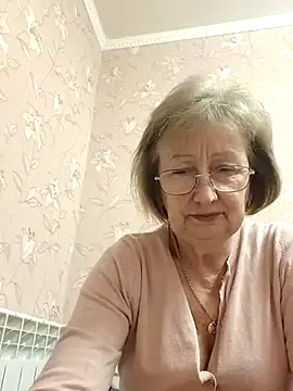 Snapshot of AlikaSwan5821 chatting on February 2026 02:04:02 PM AlikaSwan5821 online show from February 2026 02:04:02 PM