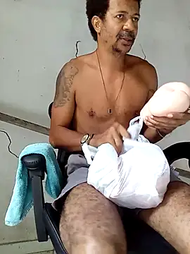 moreno25centimetro online show from February 2026 10:31:02 AM