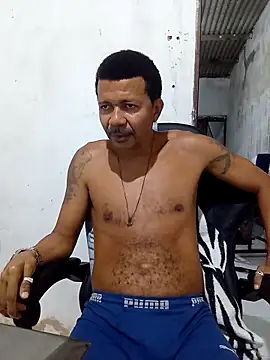 Snapshot of moreno25centimetro chatting on April 2026 11:18:02 PM moreno25centimetro online show from April 2026 11:18:02 PM