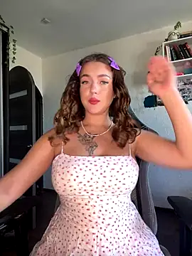 MikssMolly online show from October 2025 06:47:01 AM