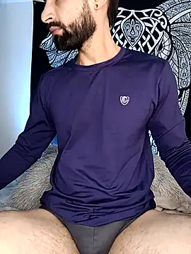 Snapshot of Enzo-wolf33 chatting on September 2025 11:39:02 PM Enzo-wolf33 online show from September 2025 11:39:02 PM