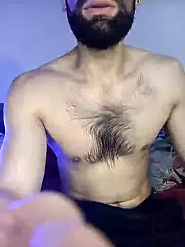 Snapshot of Enzo-wolf33 chatting on October 2025 12:57:01 AM Enzo-wolf33 online show from October 2025 12:57:01 AM