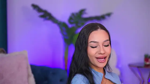 NinaSolenne online show from January 2026 07:59:01 PM