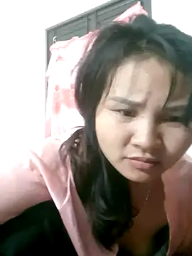 Snapshot of Heulwen-22 chatting on October 2025 12:52:02 AM Heulwen-22 online show from October 2025 12:52:02 AM