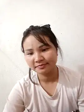 Snapshot of Heulwen-22 chatting on October 2025 09:15:02 PM Heulwen-22 online show from October 2025 09:15:02 PM