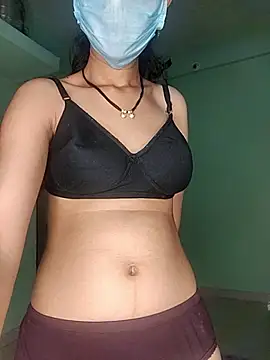 Shivani2002 online show from February 2026 05:53:02 PM