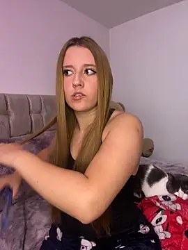 Cutie blondie online show from November 2025 10:51:01 PM