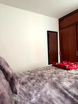 Cutie blondie online show from December 2025 05:30:01 PM