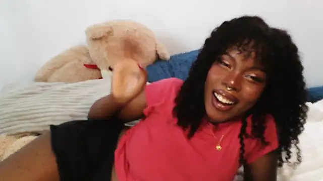 Snapshot of SparklingSoleil chatting on September 2025 08:52:02 PM SparklingSoleil online show from September 2025 08:52:02 PM