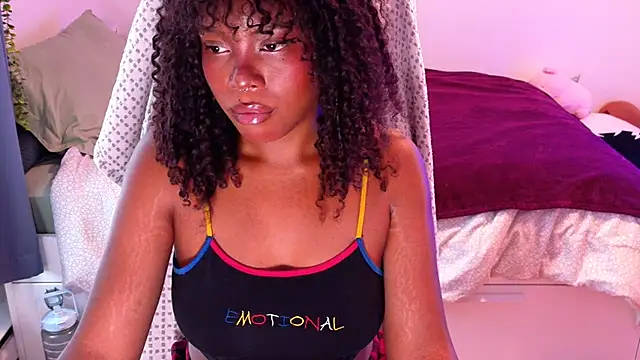 Snapshot of SparklingSoleil chatting on April 2026 02:03:02 PM SparklingSoleil online show from April 2026 02:03:02 PM