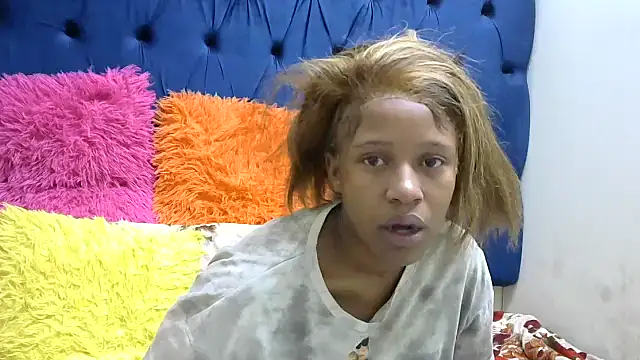 Snapshot of CURVYBABExxx chatting on September 2025 11:17:02 PM CURVYBABExxx online show from September 2025 11:17:02 PM