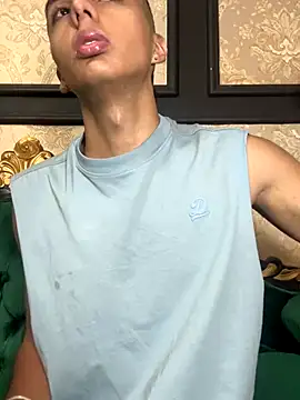 Snapshot of Mister_Obsession chatting on November 2025 07:26:01 PM Mister Obsession online show from November 2025 07:26:01 PM