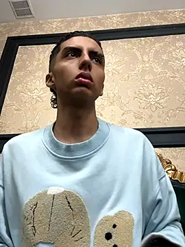 Snapshot of Mister_Obsession chatting on December 2025 06:38:01 PM Mister Obsession online show from December 2025 06:38:01 PM