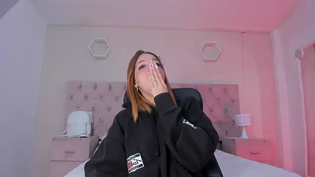 MadisonSky  online show from November 2025 12:48:01 PM