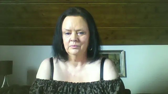 TiffanyMature online show from September 2025 07:19:01 AM