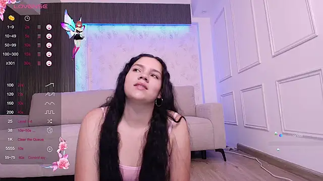 Snapshot of karlie_small chatting on November 2025 07:41:02 PM karlie small online show from November 2025 07:41:02 PM