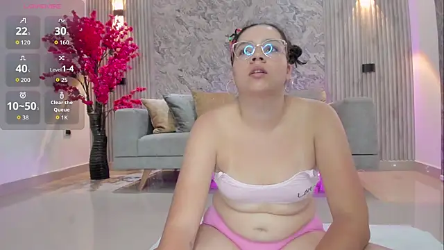 karlie small online show from February 2026 07:56:02 PM