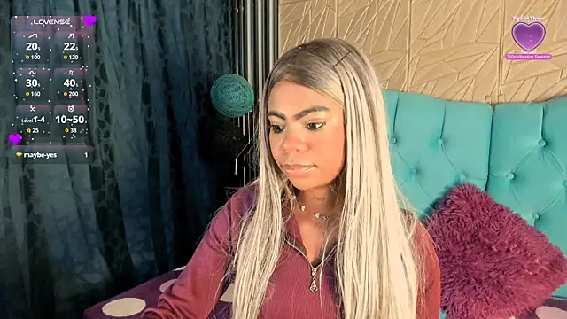 Luna Colinns online show from September 2025 12:27:02 PM