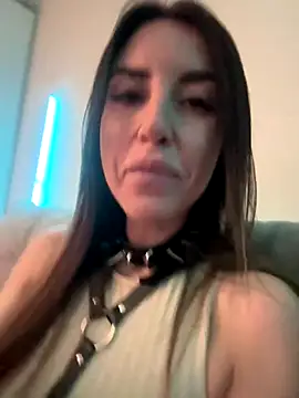 Snapshot of Oksiandfray chatting on October 2025 11:05:02 PM Oksiandfray online show from October 2025 11:05:02 PM